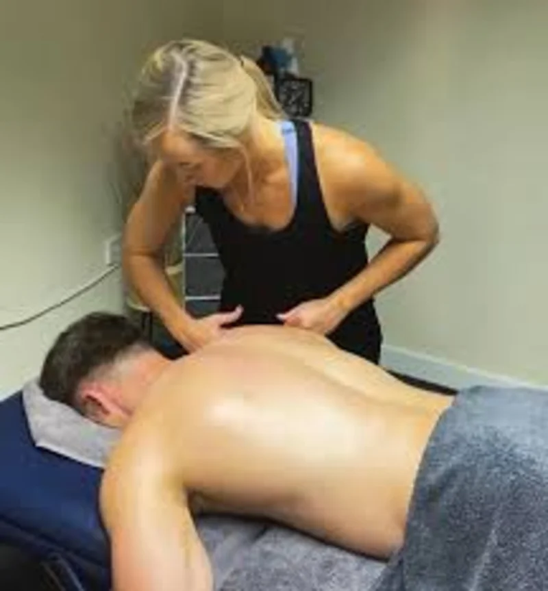 Female To Male Body Massage With Extra Service In Kandivali logo
