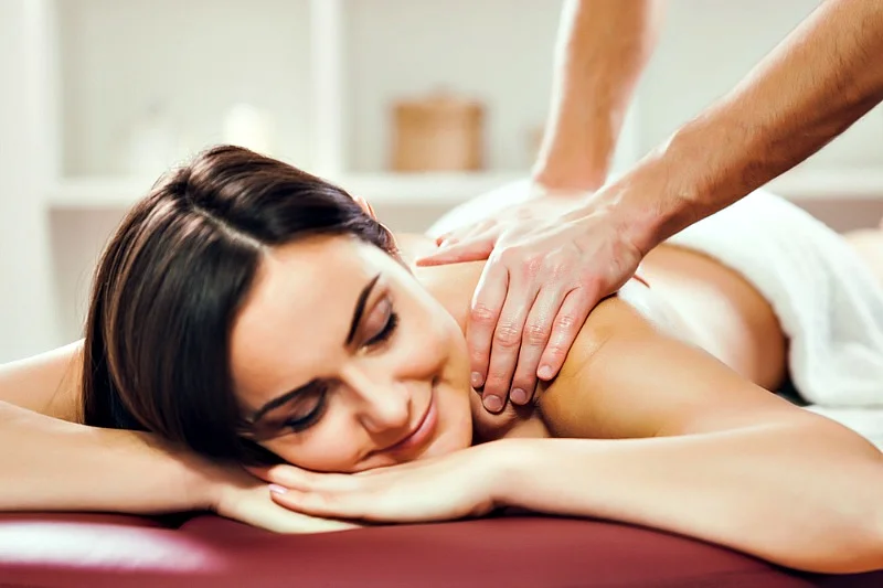 Extra Service Female To Male Body Massage In Kalyan logo
