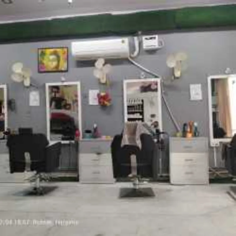 Gooblez Unisex Salon - Unisex Salon In Rohtak - Makeup Artist In Rohtak logo