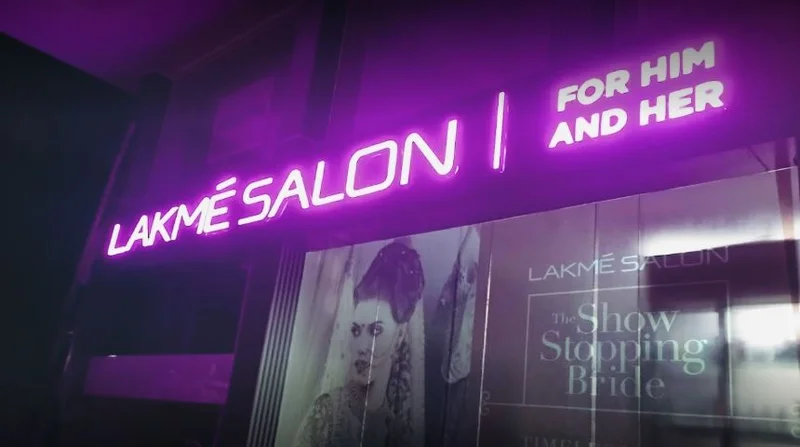 Lakme Salon Bariatu logo