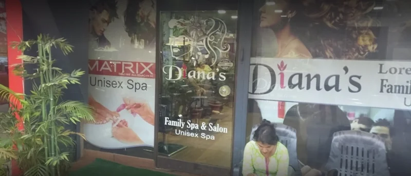 Diana's Spa and Salon logo